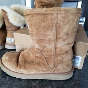 UGG ROSLYNN S/N 1889 Boots in Chestnut